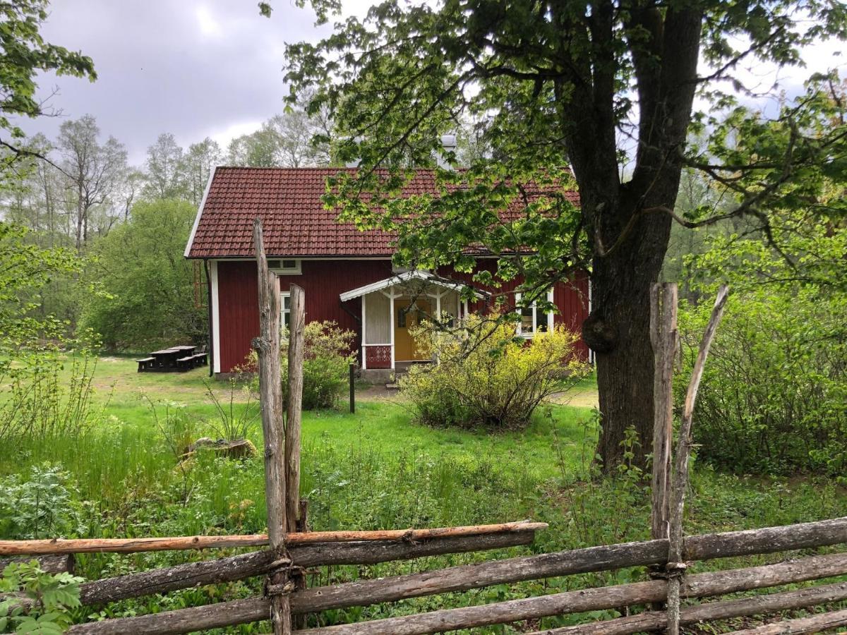Vandrarhem Svaenoe Hillerstorp Экстерьер фото